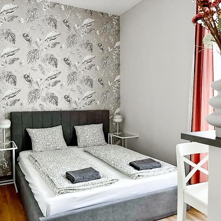 T32 Central Modern Suites Budapest Exterior foto