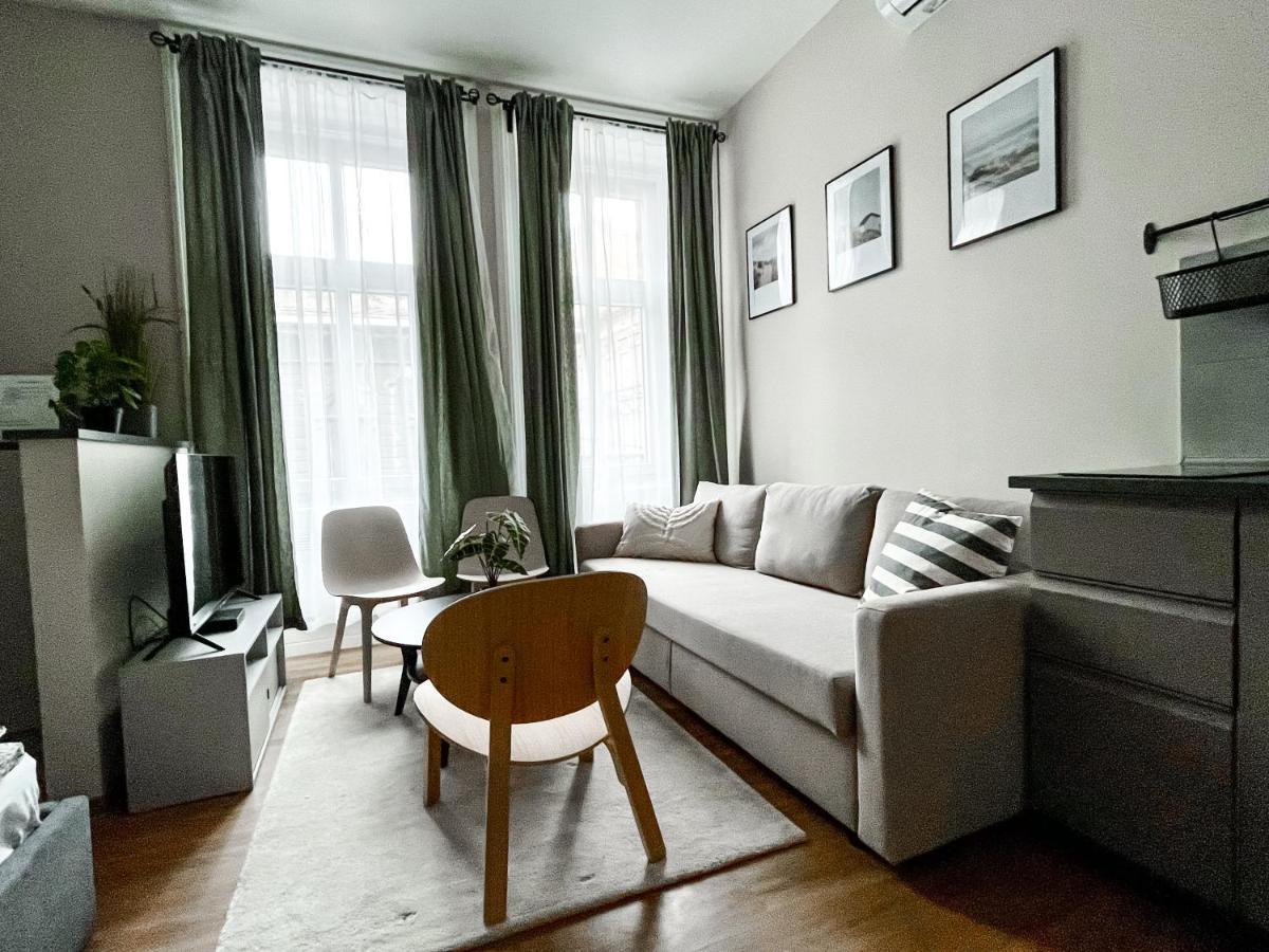 T32 Central Modern Suites Budapest Exterior foto