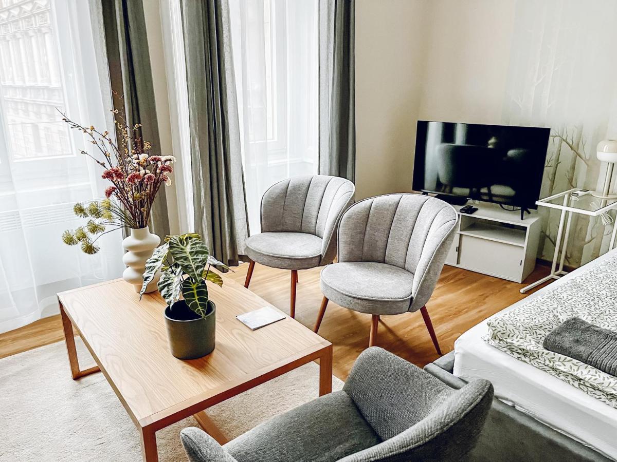 T32 Central Modern Suites Budapest Exterior foto